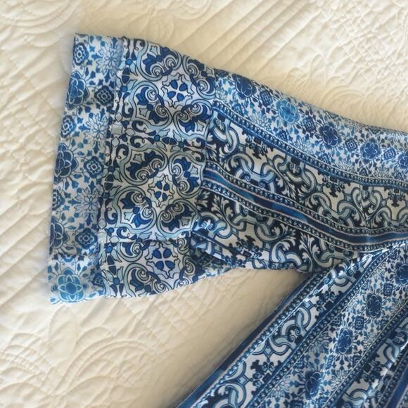 * New Directions Blue Suzani Print Peasant Boho Top SZ S - Picture 7 of 7